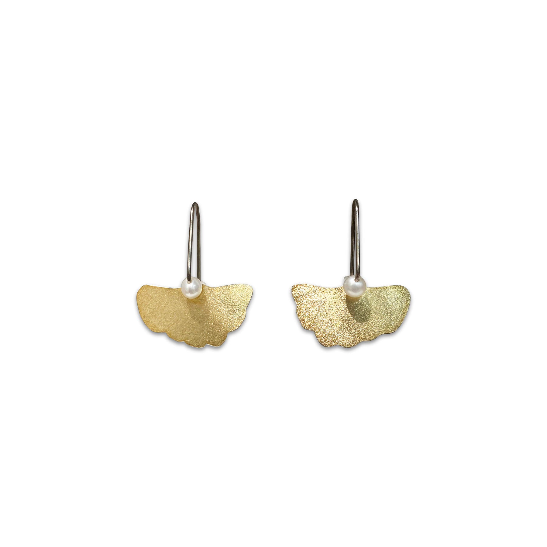 Gold Bimetal XS Ginkgo Earrings With Freshwater Pearls Pearls