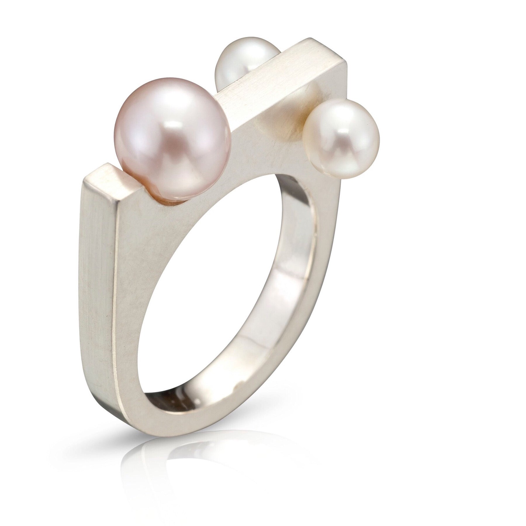 Pearls In Motion Ring Bar Collection Pearls